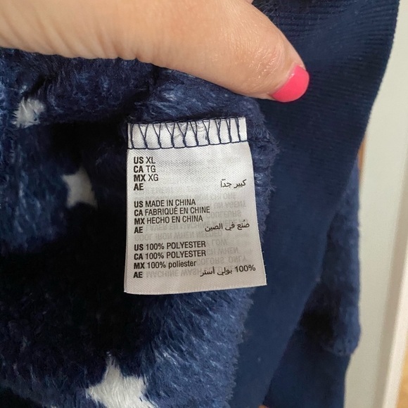 JENNI Intimates Fuzzy Sweatshirt - Picture 5 of 7